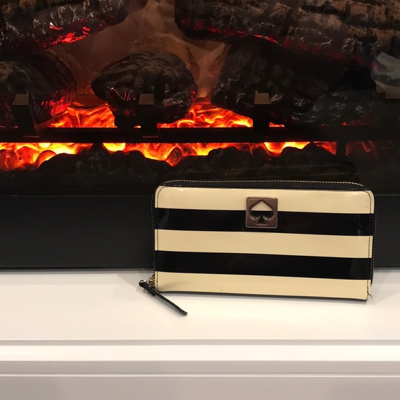 kate spade Handbags - 🎀FIRST OFFER TAKES IT🎀